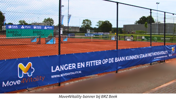 Langer en fitter op de baan kunnen staan met Move4Vitality voor verenigingen. Banner bij BRZ, een tennisvereniging in Beek. 